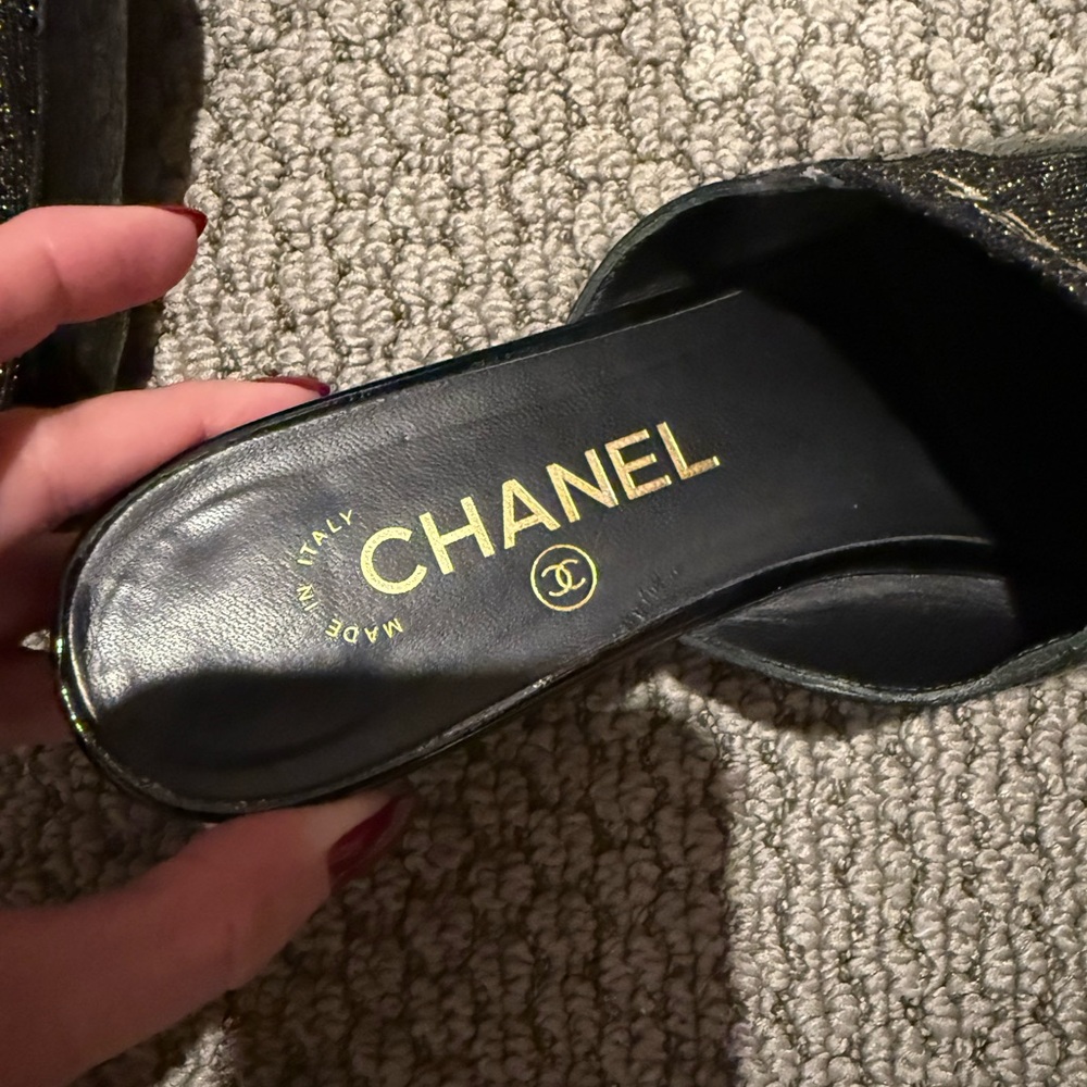 Chanel black glitter slides size 38 1/2 great condition